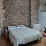 Livinn Bergamo The Wall